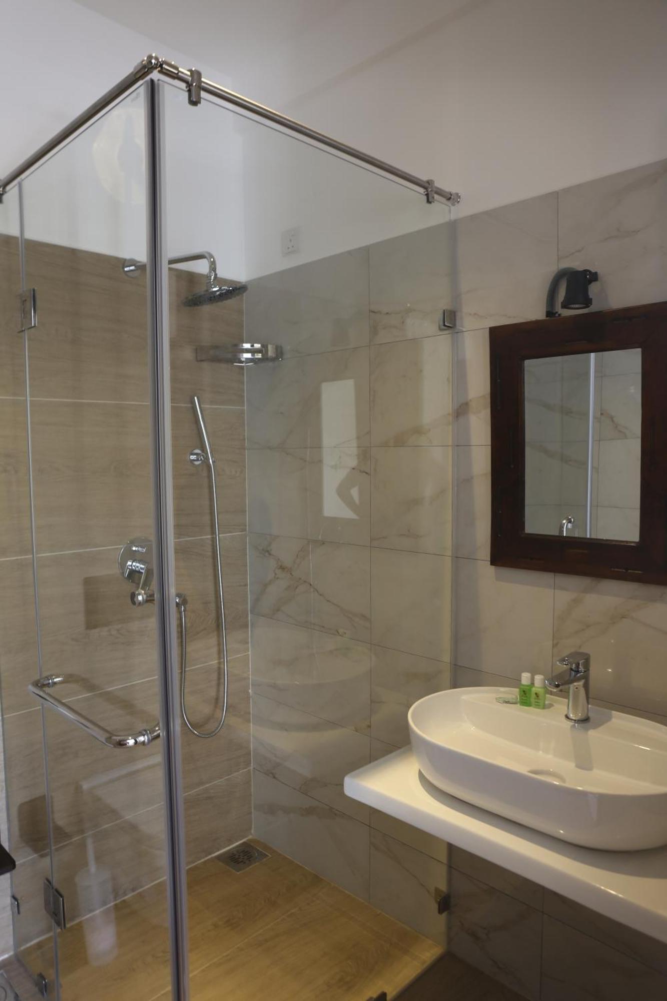 Amanda Beach Resort Passikudah Kültér fotó
